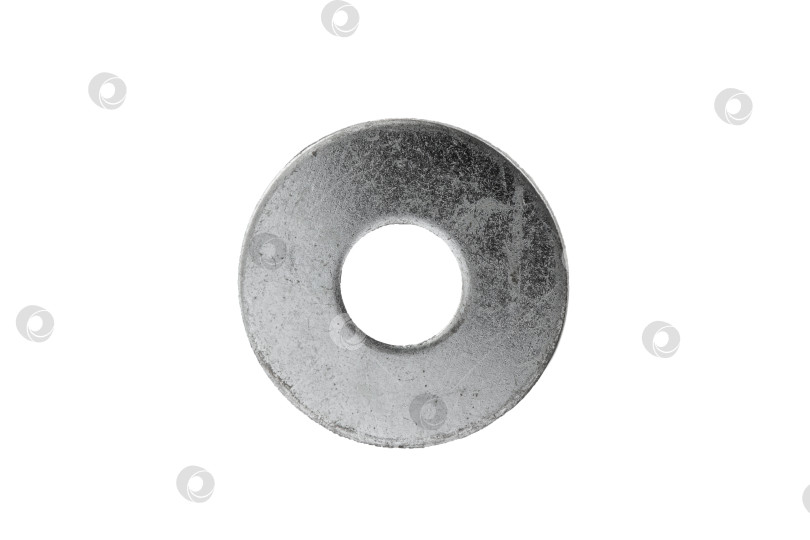 Скачать металлическая круглая шайба серебристого цвета, выделяющаяся на белом фоне фотосток Ozero