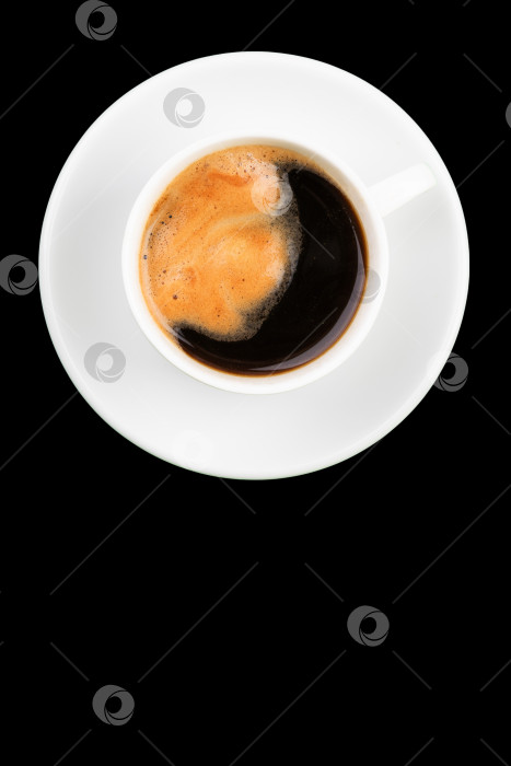 Скачать кофейная чашка эспрессо с блюдцем, вид сверху, изолированная фотосток Ozero
