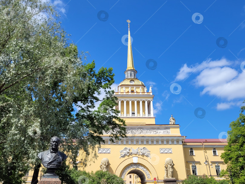 Скачать Адмиралтейство в Санкт-Петербурге фотосток Ozero