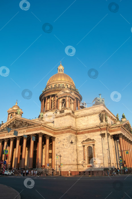 Санкт-Петербург, Россия - Исаакиевский собор. - Ozero - российский фотосток