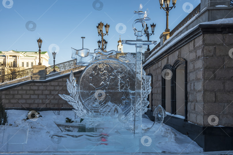 Скачать Рождественская выставка ледяных скульптур, Храм на Крови в Екатеринбурге, Рождество 2023 года фотосток Ozero