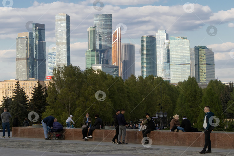 Скачать Вид на Московский международный деловой центр «Москва-Сити» фотосток Ozero