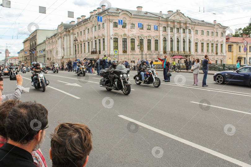 Скачать Парад Harley Davidson на Невском проспекте. фотосток Ozero