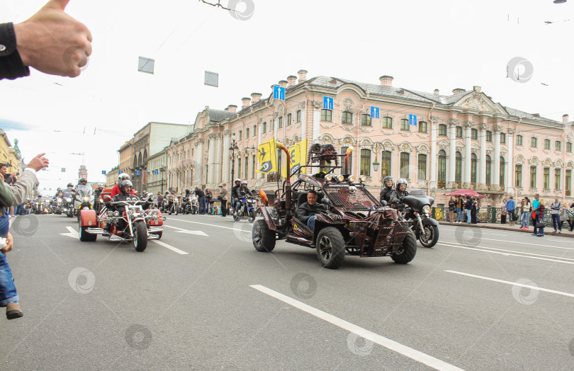 Скачать Эксклюзивные мотоциклы на параде. фотосток Ozero