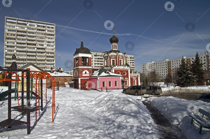 Скачать Православная церковь в Москве. фотосток Ozero