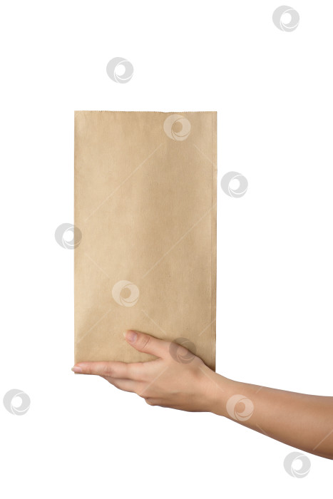 Скачать Женская рука с пустой эко-упаковкой для вашего текста. Изолированный объект фотосток Ozero
