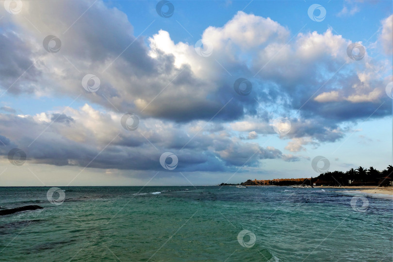 Скачать Мексика. Карибское море изумрудного цвета. фотосток Ozero