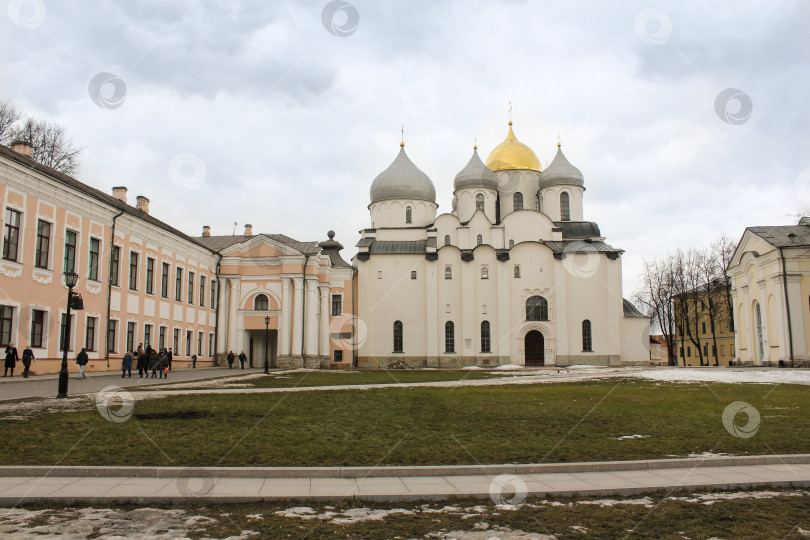 Скачать Софийский собор в Великом Новгороде на территории фотосток Ozero