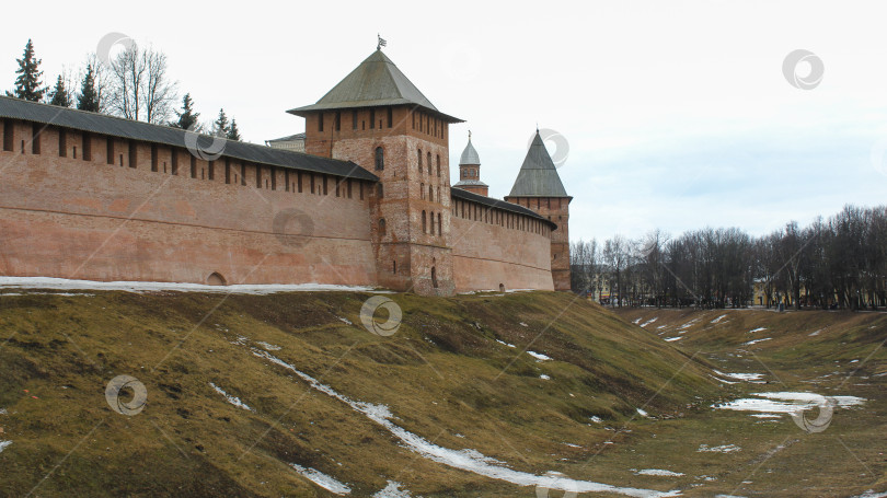 Скачать Новгородский кремль весной. фотосток Ozero