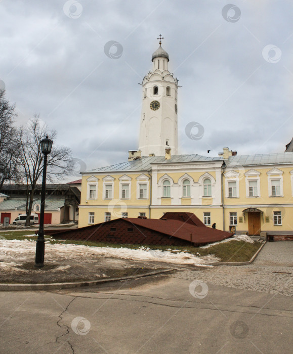 Скачать Колокольня церкви преподобного Сергия Радонежского. фотосток Ozero