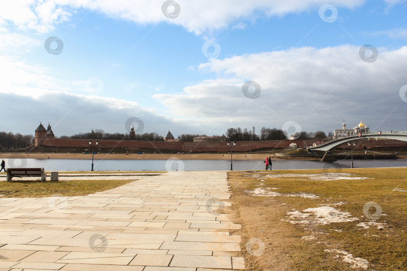 Скачать Вид на Новгородский кремль. фотосток Ozero