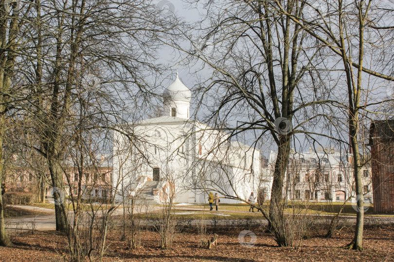 Скачать Парк Ярославов двор. фотосток Ozero