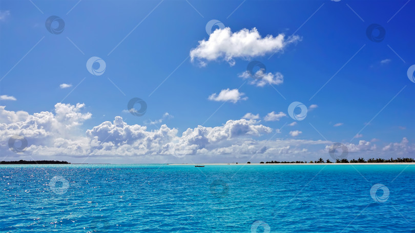 Скачать Удивительные краски Индийского океана. Мальдивы. фотосток Ozero