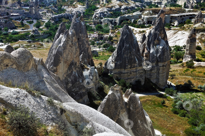 Скачать Удивительная долина Каппадокии с древними скалами. фотосток Ozero