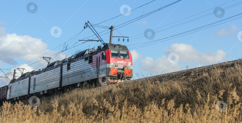 Скачать Локомотив из трех секций. фотосток Ozero