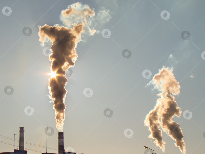 Скачать дым из заводских труб в солнечный день фотосток Ozero
