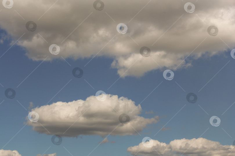 Скачать белые и серые кучевые облака фотосток Ozero