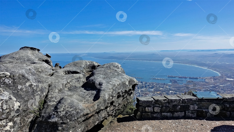 Скачать Великолепная панорама с вершины Столовой горы. фотосток Ozero