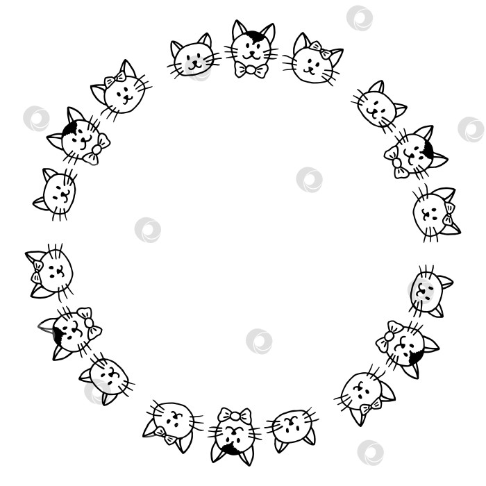 Скачать Круглая рамка с черными и белыми кошками на белом фоне. Векторное изображение. фотосток Ozero