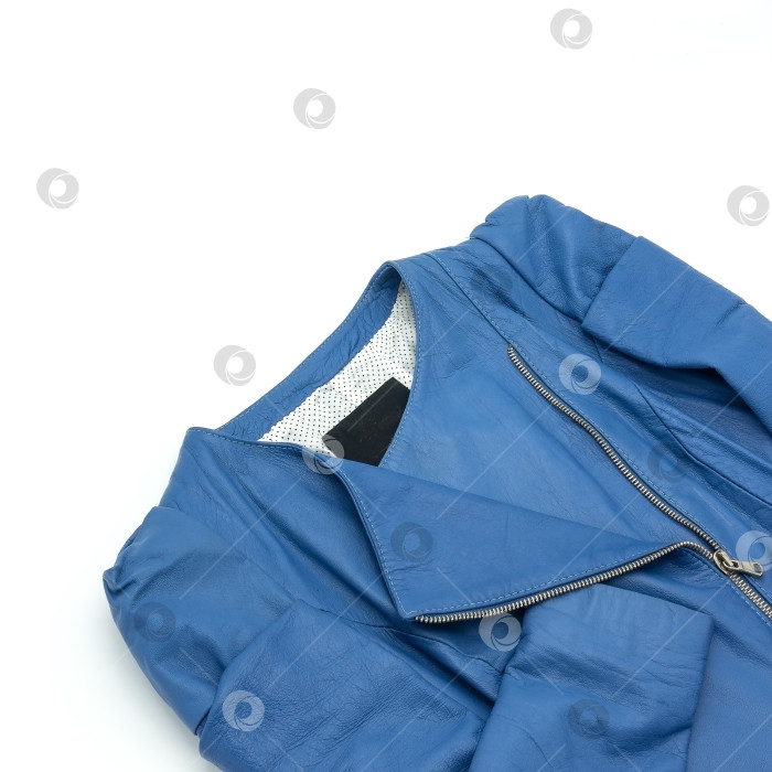 Скачать Фрагмент женской куртки из натуральной кожи синего цвета. фотосток Ozero