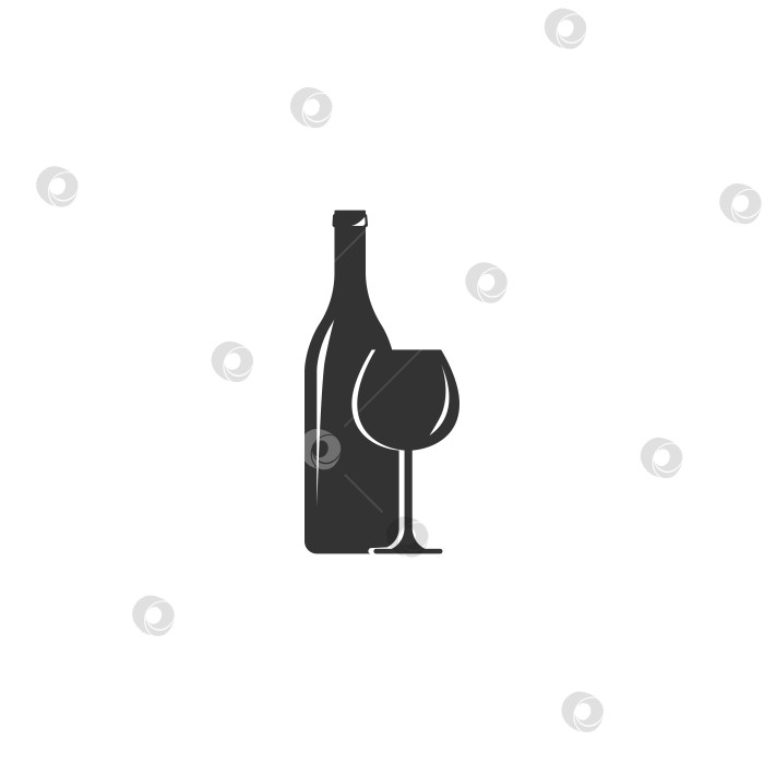 Скачать бокал со значком винной бутылки. Плоский значок, выделенный на белом фоне. фотосток Ozero