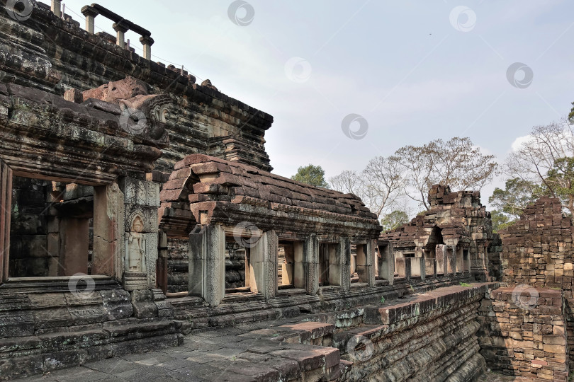 Скачать Древний храм Бапхуон в Ангкоре. фотосток Ozero