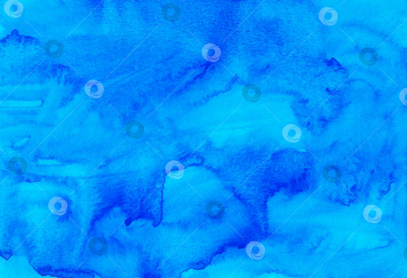 Скачать Акварельная темно-синяя жидкая текстура фона, раскрашенная вручную. Wat фотосток Ozero