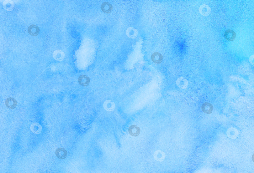 Скачать Акварельная светло-голубая жидкая текстура фона, раскрашенная вручную. Aq фотосток Ozero