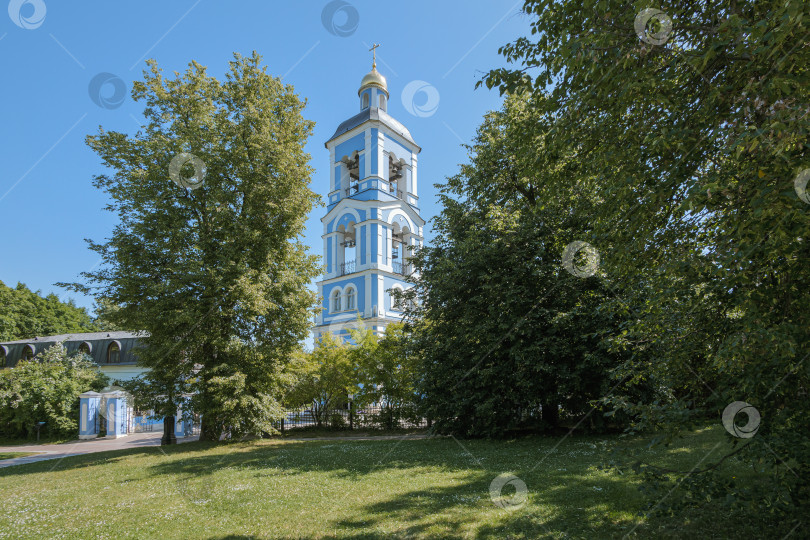 Скачать Парк Царицыно. Церковь Живоносный источник. фотосток Ozero