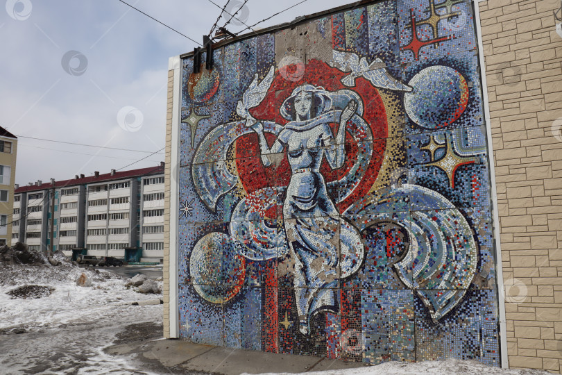 Скачать Мозаичное панно времен СССР фотосток Ozero