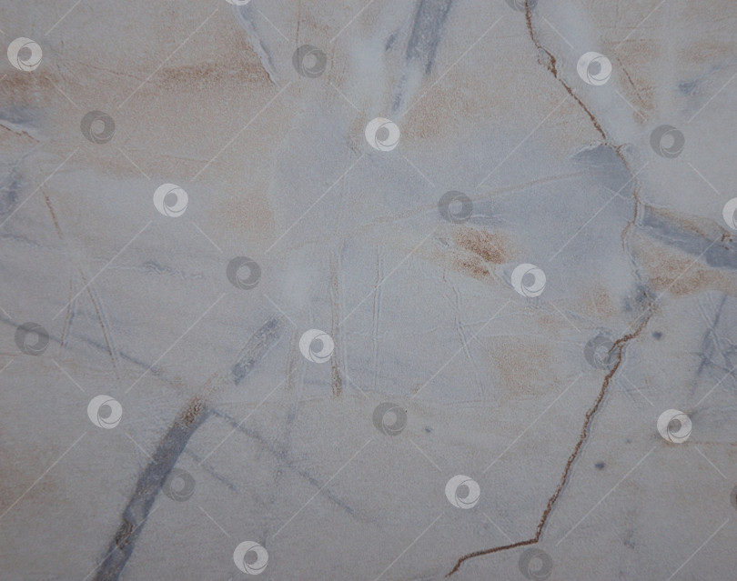 Скачать Бежевый светлый мрамор, политая поверхность натурального камня крупным планом. фотосток Ozero
