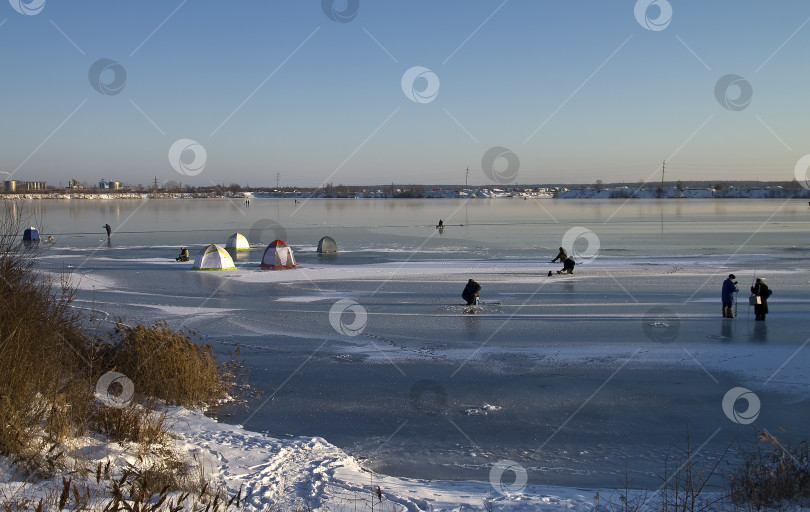 Скачать Подледная рыбалка. фотосток Ozero