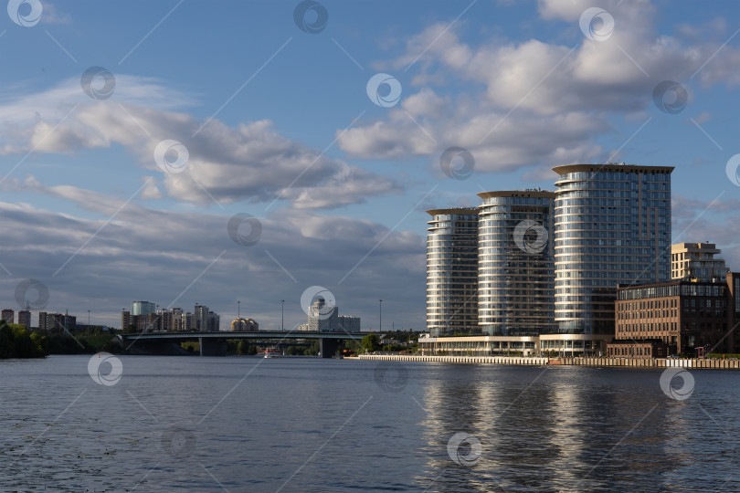 Скачать Ленинградский мост. Москва фотосток Ozero