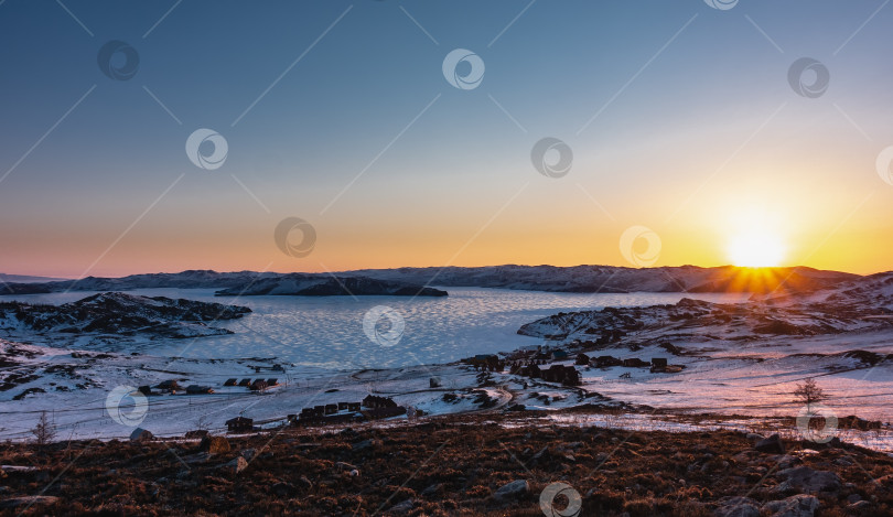 Скачать Морозное зимнее утро. Байкал фотосток Ozero