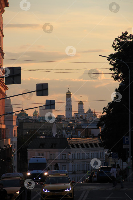 Скачать Вид на Москву на закате фотосток Ozero