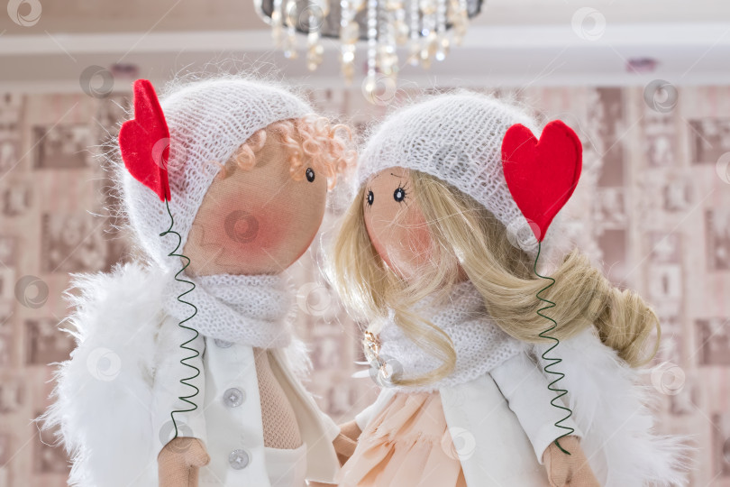 Скачать Текстильная кукла ручной работы - пара ангелов фотосток Ozero