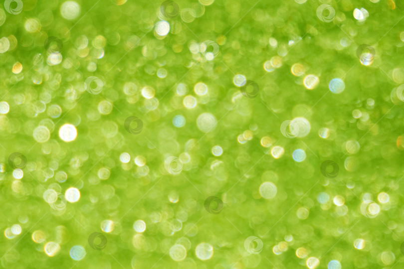 Скачать абстрактный размытый зеленый фон с солнечными бликами фотосток Ozero