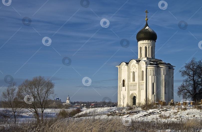 Скачать Церковь Покрова Пресвятой Богородицы на Нерли, Россия. фотосток Ozero