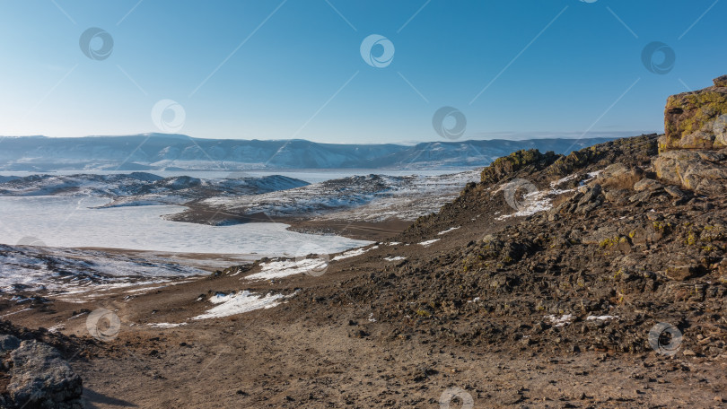 Скачать Зима в Сибири. Снег на земле. фотосток Ozero