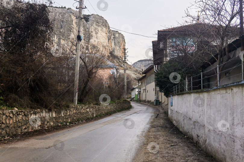 Скачать Дорога в исторической части города Бахчисарай лока фотосток Ozero