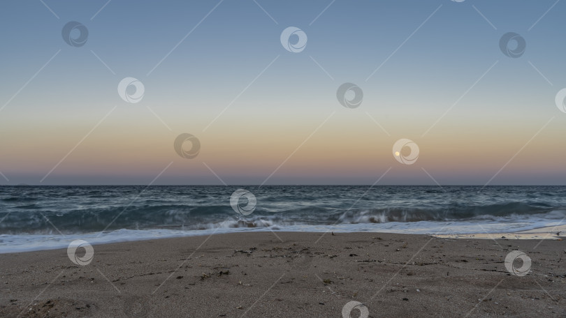 Скачать Вечер на побережье Красного моря. фотосток Ozero