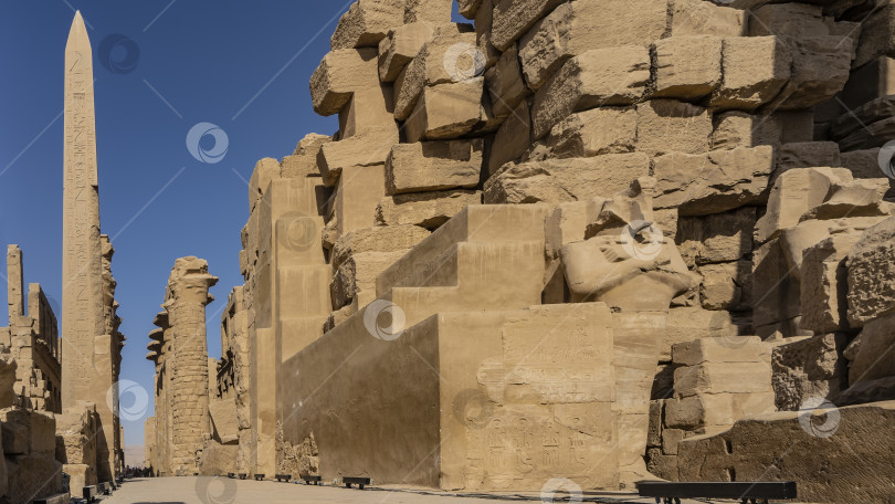 Скачать Руины Карнакского храма в Луксоре. фотосток Ozero