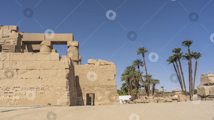 Скачать Руины Карнакского храма в Луксоре. фотосток Ozero