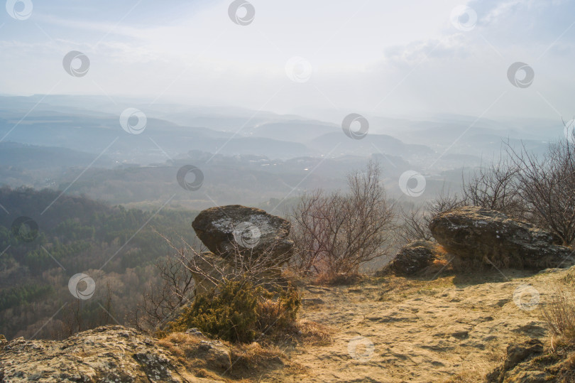 Скачать Валуны на вершине. фотосток Ozero