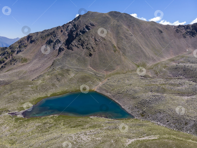 Скачать МухИнское озеро, Карачаево-Черкесия, Россия фотосток Ozero