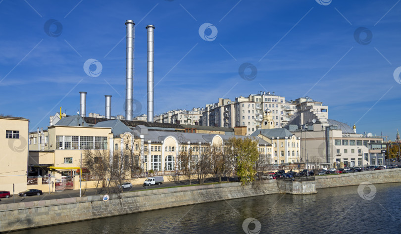 Скачать Старая электростанция в центре Москвы. фотосток Ozero