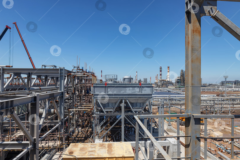 Скачать Строительная площадка нового нефтехимического завода фотосток Ozero