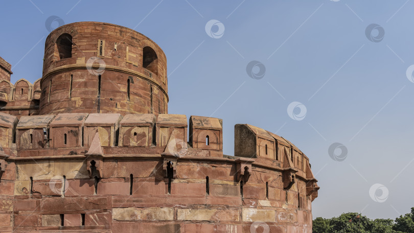 Скачать Фрагмент кирпичной крепостной стены древнего Красного форта. фотосток Ozero