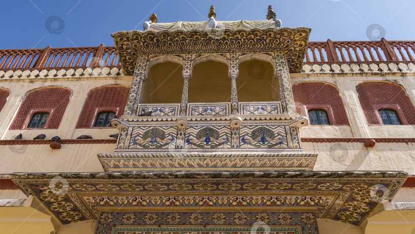 Скачать Детали архитектуры древнего городского дворца в Джайпуре. фотосток Ozero