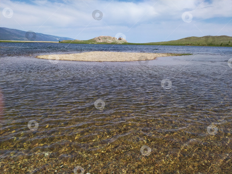 Скачать Прозрачная вода озера Байкал фотосток Ozero